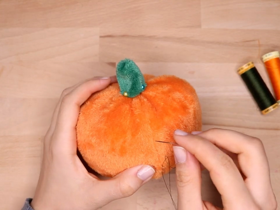 How to make pumpkin plushies DIY pattern